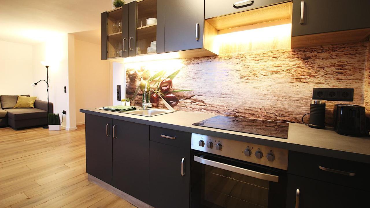 Central City Apartment - Direct View Of Main And Fortress Wurzburg Bagian luar foto
